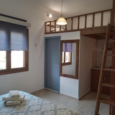Manolakis Pizanias Apartment Emborios Ngoại thất bức ảnh