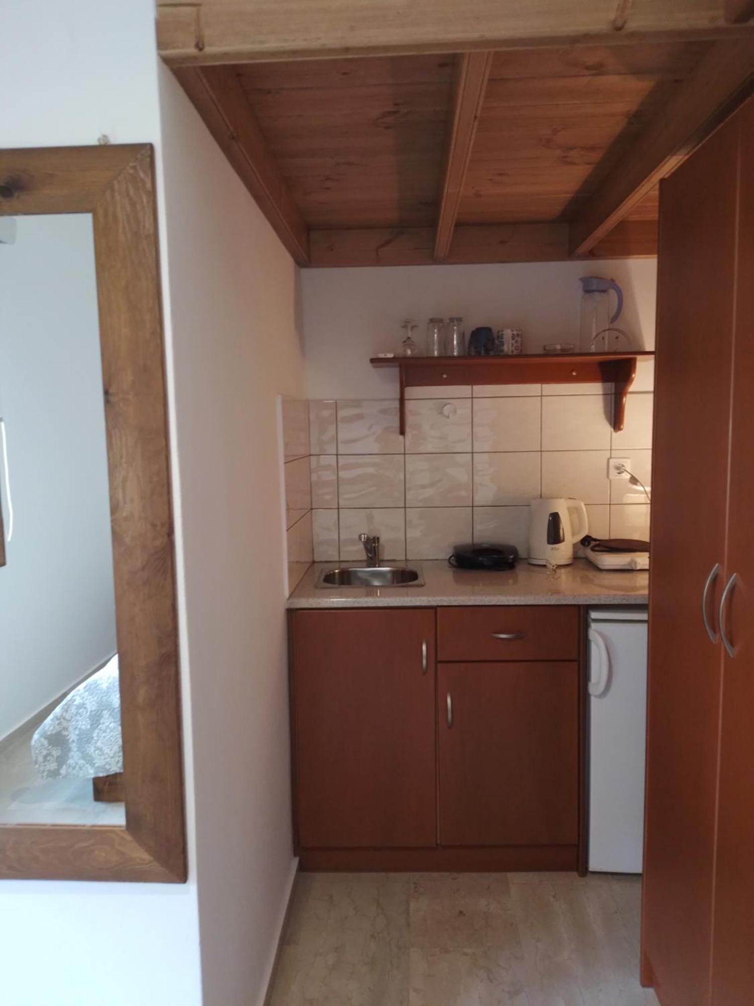 Manolakis Pizanias Apartment Emborios Ngoại thất bức ảnh